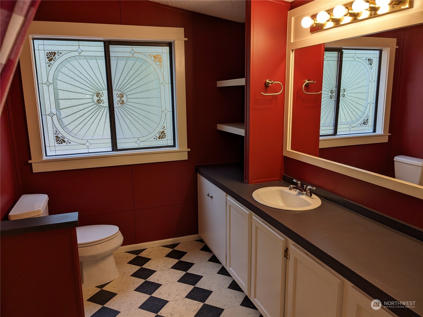 15151 Bandix Road Southeast Olalla, WA 98359 - Photo 16 of 24 Gallery Image 16