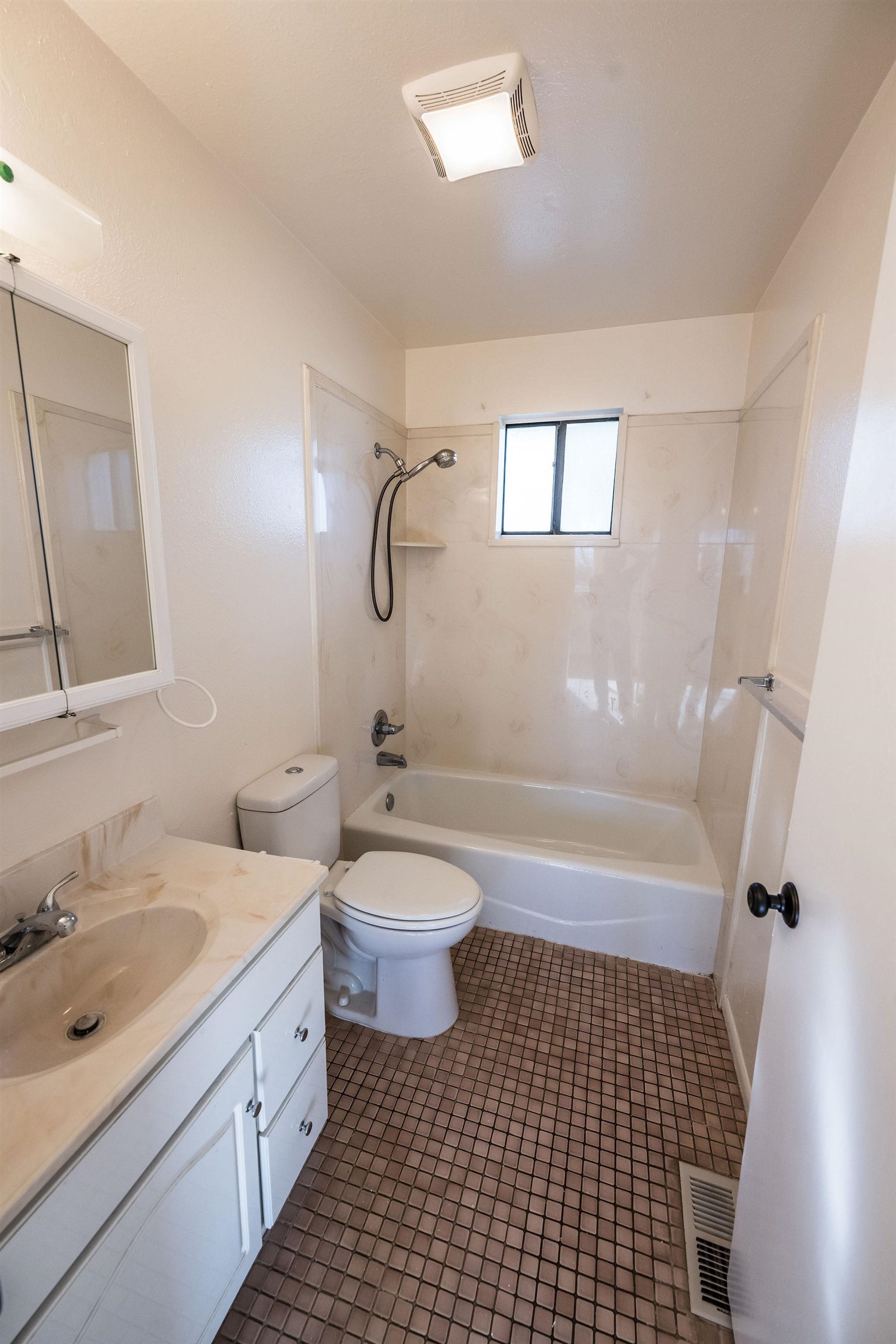 549 33 Road Clifton, CO 81520 - Photo 10 of 19