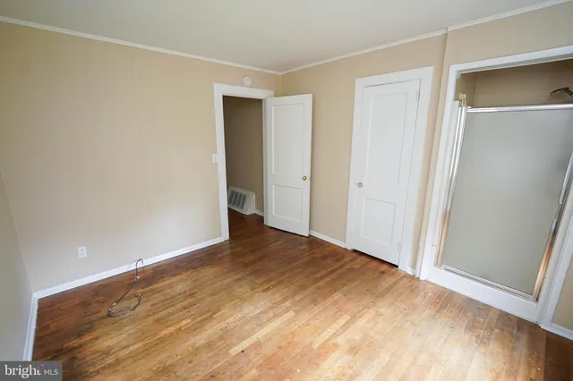 a view of empty room