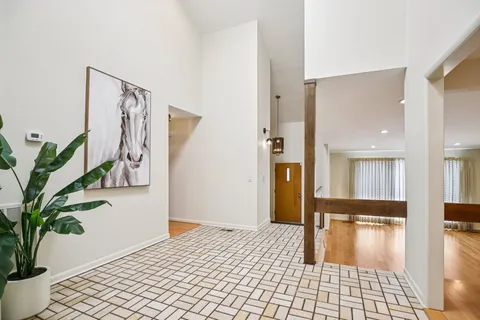 $899,900 | 73 Concord Park West, Nashville, TN 37205