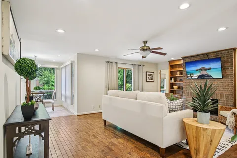 $899,900 | 73 Concord Park West, Nashville, TN 37205