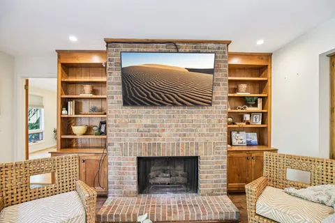 $899,900 | 73 Concord Park West, Nashville, TN 37205