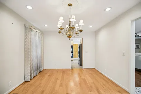 $899,900 | 73 Concord Park West, Nashville, TN 37205