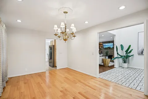 $899,900 | 73 Concord Park West, Nashville, TN 37205