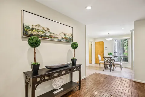 $899,900 | 73 Concord Park West, Nashville, TN 37205