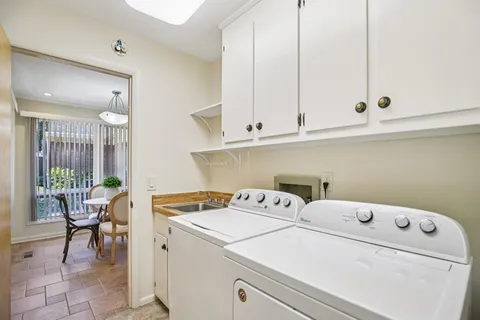 $899,900 | 73 Concord Park West, Nashville, TN 37205