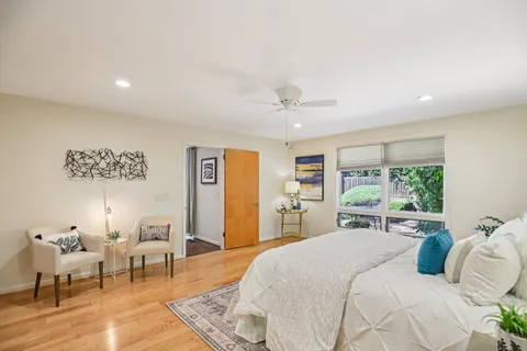 $899,900 | 73 Concord Park West, Nashville, TN 37205