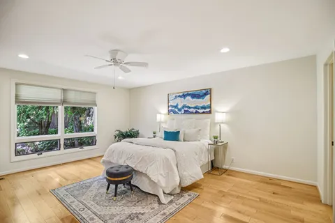 $899,900 | 73 Concord Park West, Nashville, TN 37205