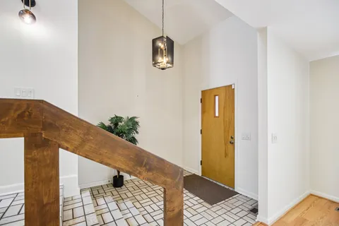 $899,900 | 73 Concord Park West, Nashville, TN 37205