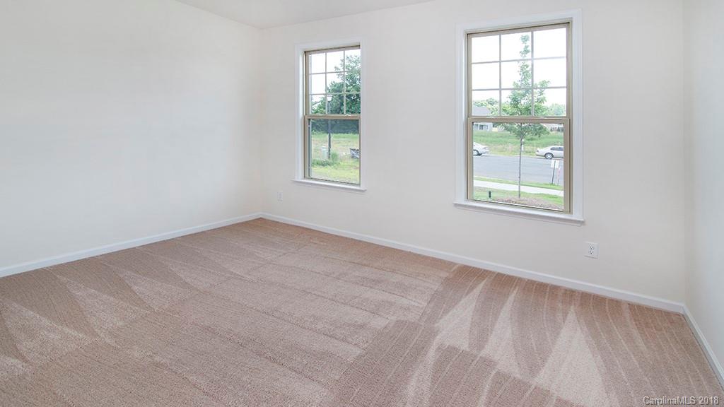 5549 Braddock Ml Way, Unit 264 Lancaster, SC 29720 - Photo 14 of 23 an empty room with a window