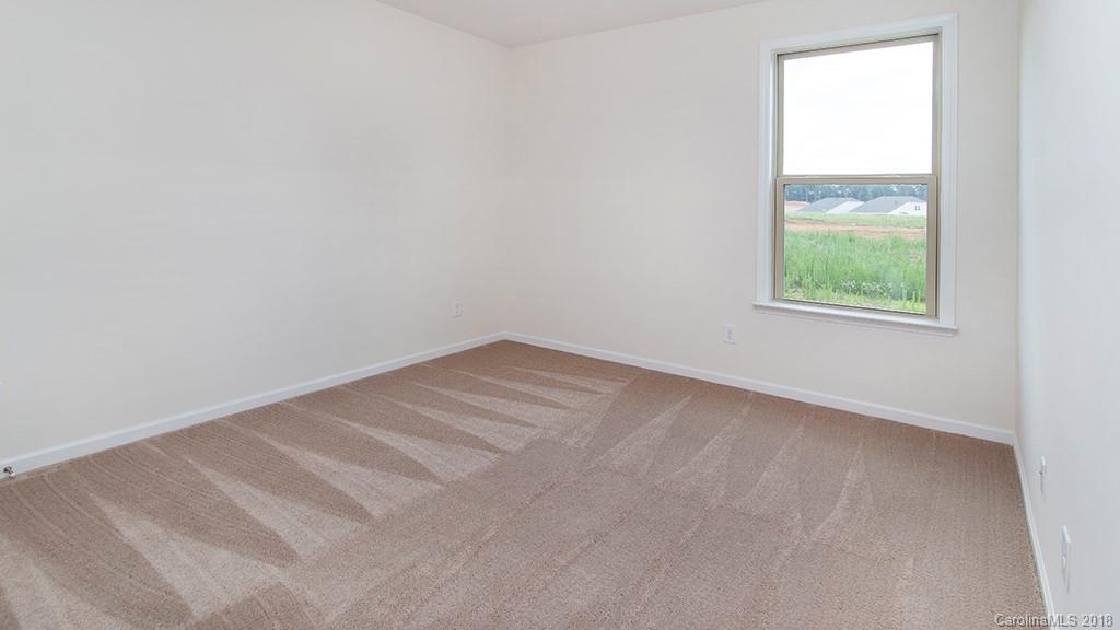 5549 Braddock Ml Way, Unit 264 Lancaster, SC 29720 - Photo 15 of 23 an empty room with a window