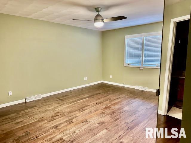1714 Devonwood Springfield, IL 62704 - Photo 9 of 26 Gallery Image 9