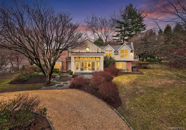 $3,475,000 | 6 West Sunnyside Lane, Irvington, NY 10533