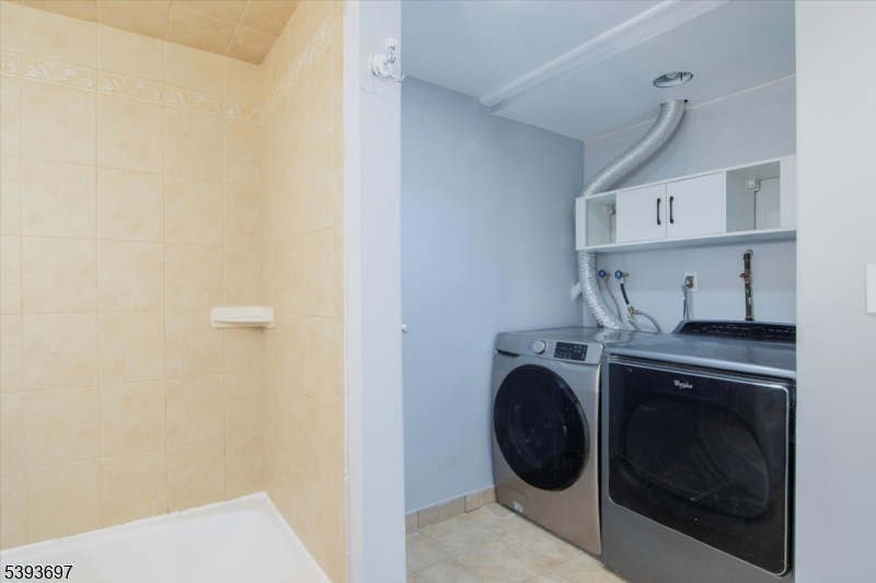 301 Riverview Road Pompton Lakes, NJ 07442 - Photo 24 of 33