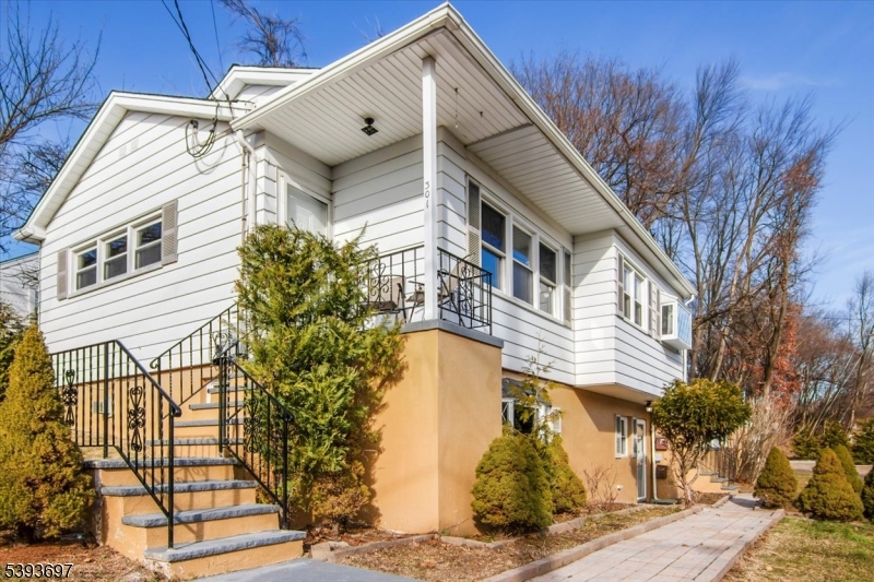 301 Riverview Road Pompton Lakes, NJ 07442 - Photo 31 of 33