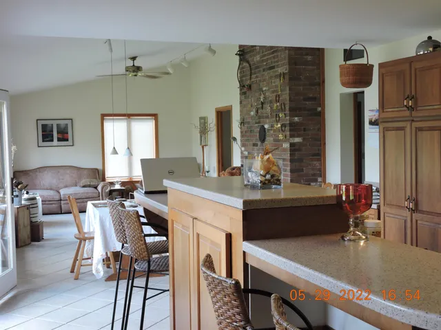 $514,000 | 124 Lakefront Lane, Barton, VT 05822