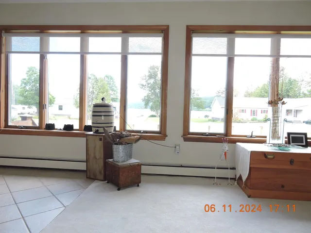 $514,000 | 124 Lakefront Lane, Barton, VT 05822