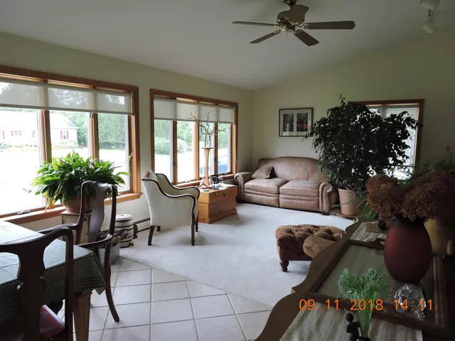 $514,000 | 124 Lakefront Lane, Barton, VT 05822