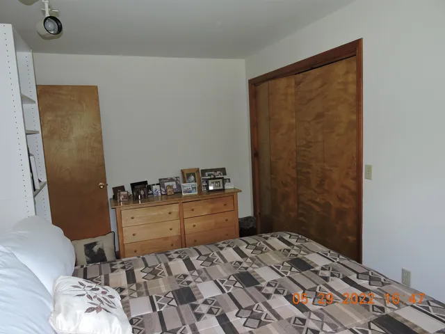 $514,000 | 124 Lakefront Lane, Barton, VT 05822