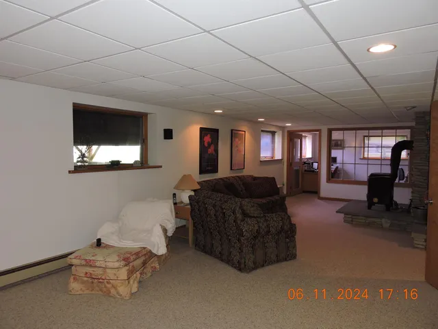 $514,000 | 124 Lakefront Lane, Barton, VT 05822