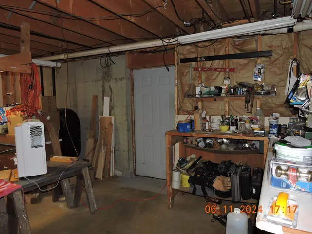 $514,000 | 124 Lakefront Lane, Barton, VT 05822