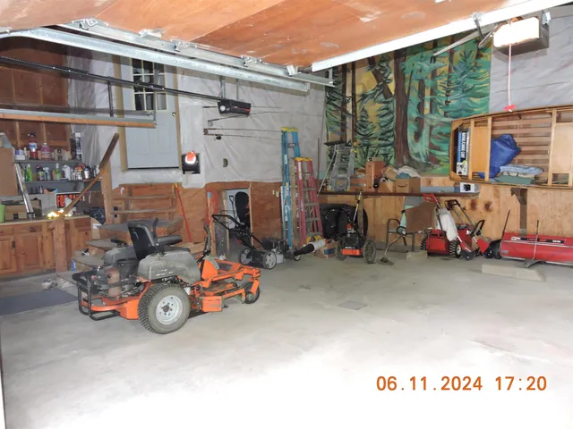 $514,000 | 124 Lakefront Lane, Barton, VT 05822