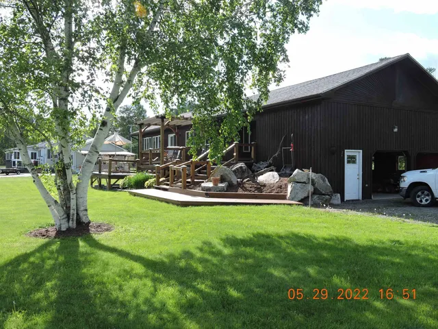 $514,000 | 124 Lakefront Lane, Barton, VT 05822