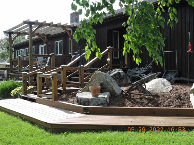 $514,000 | 124 Lakefront Lane, Barton, VT 05822