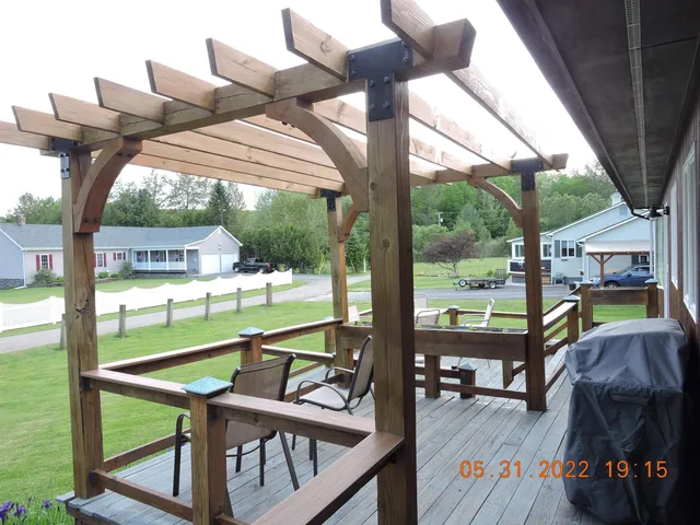 $514,000 | 124 Lakefront Lane, Barton, VT 05822