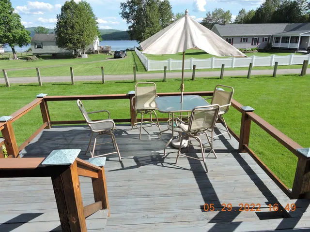 $514,000 | 124 Lakefront Lane, Barton, VT 05822