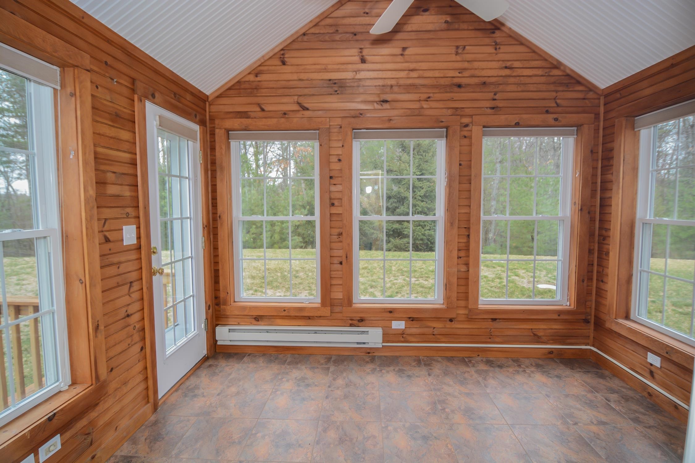 36 Hadleigh Road Windham, NH 03087 - Photo 11 of 20