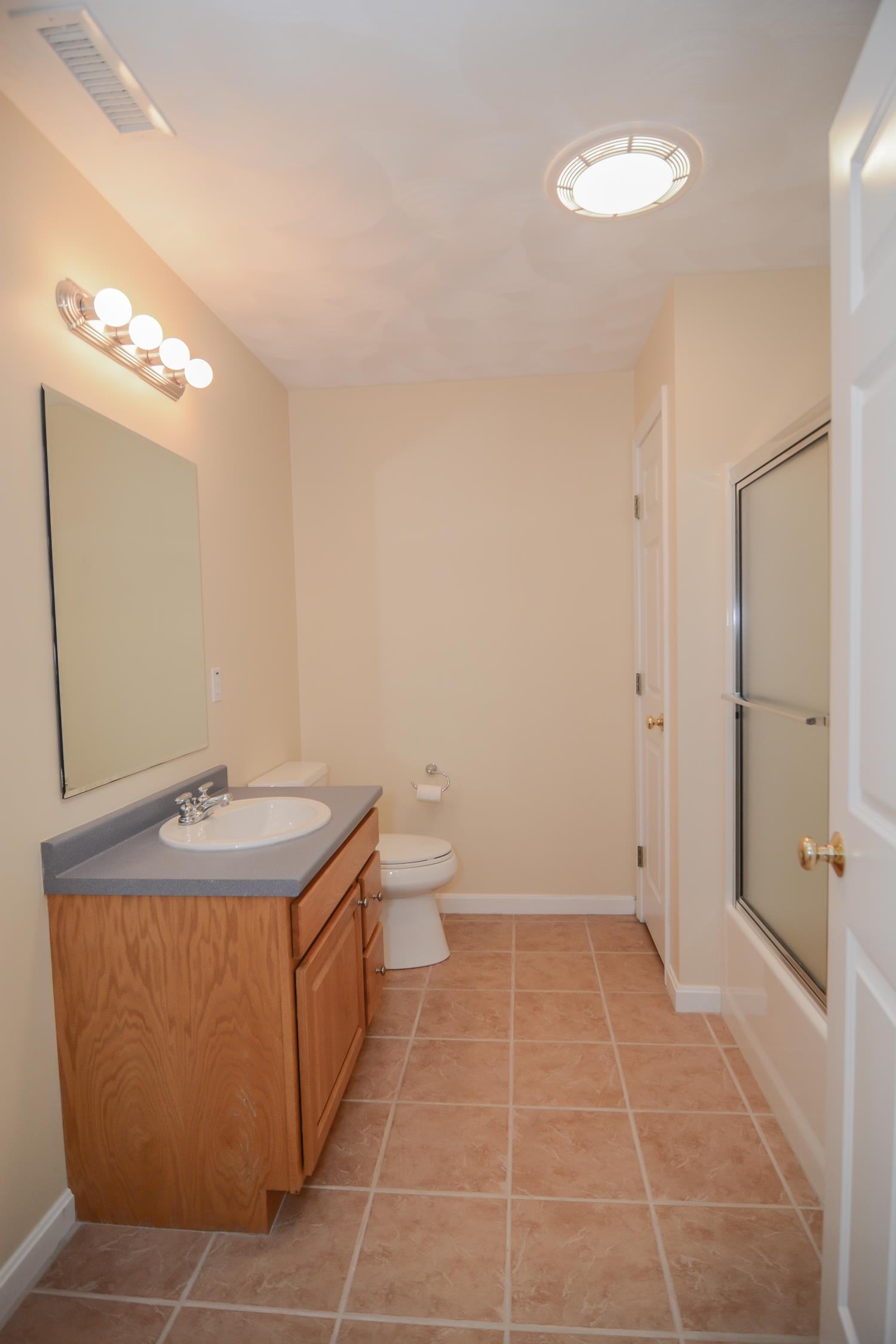 36 Hadleigh Road Windham, NH 03087 - Photo 13 of 20