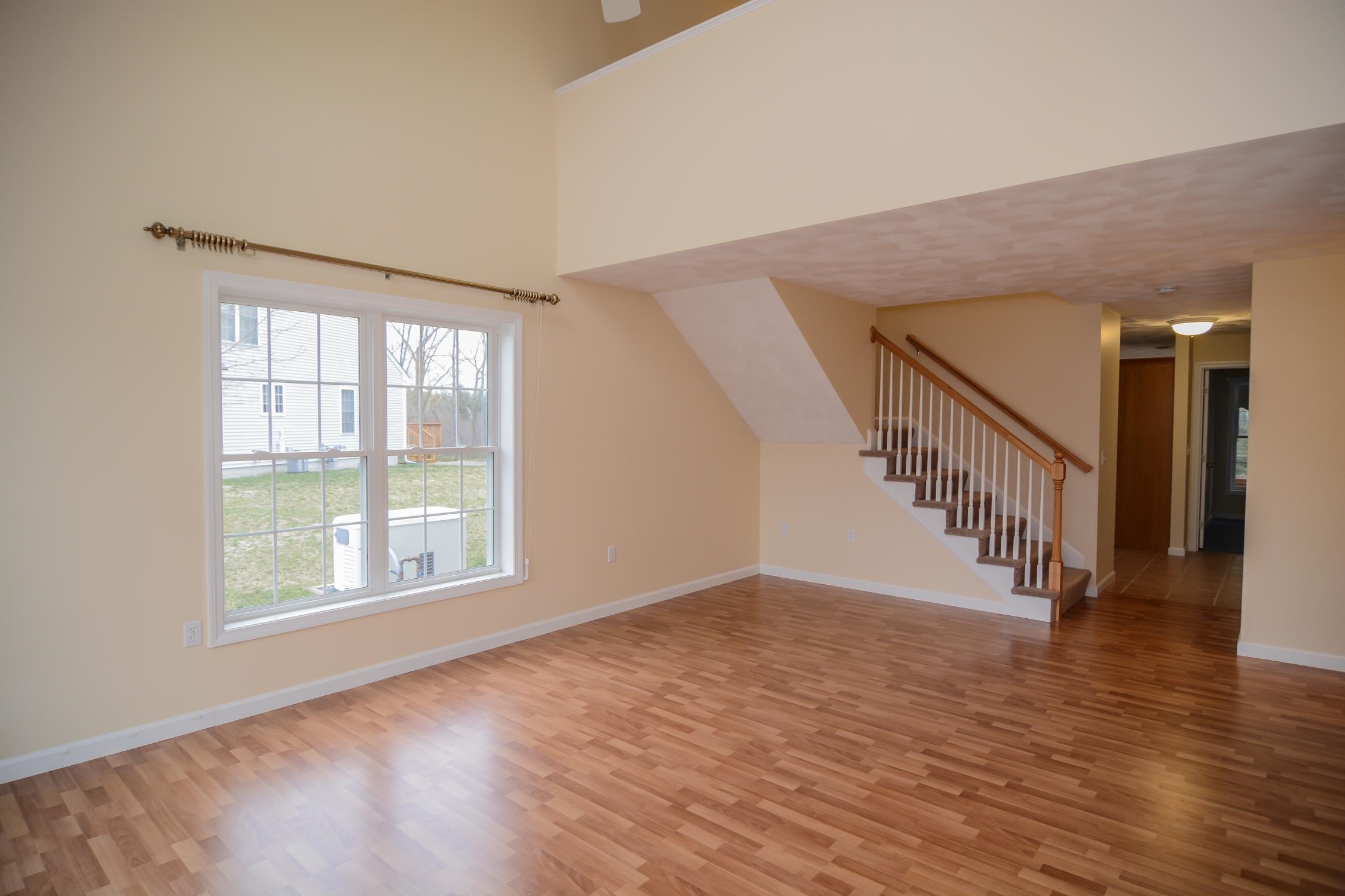 36 Hadleigh Road Windham, NH 03087 - Photo 4 of 20