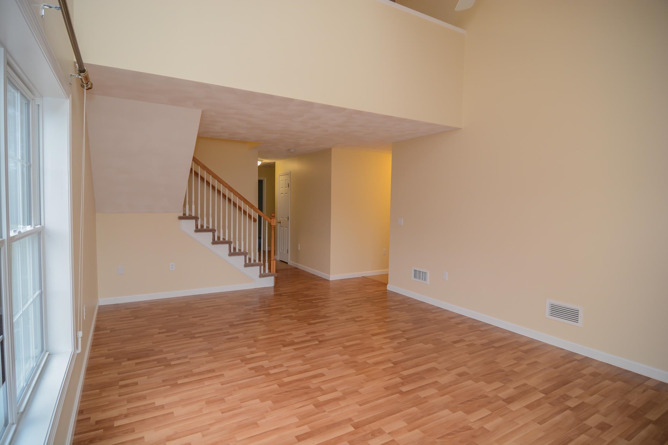 36 Hadleigh Road Windham, NH 03087 - Photo 7 of 20