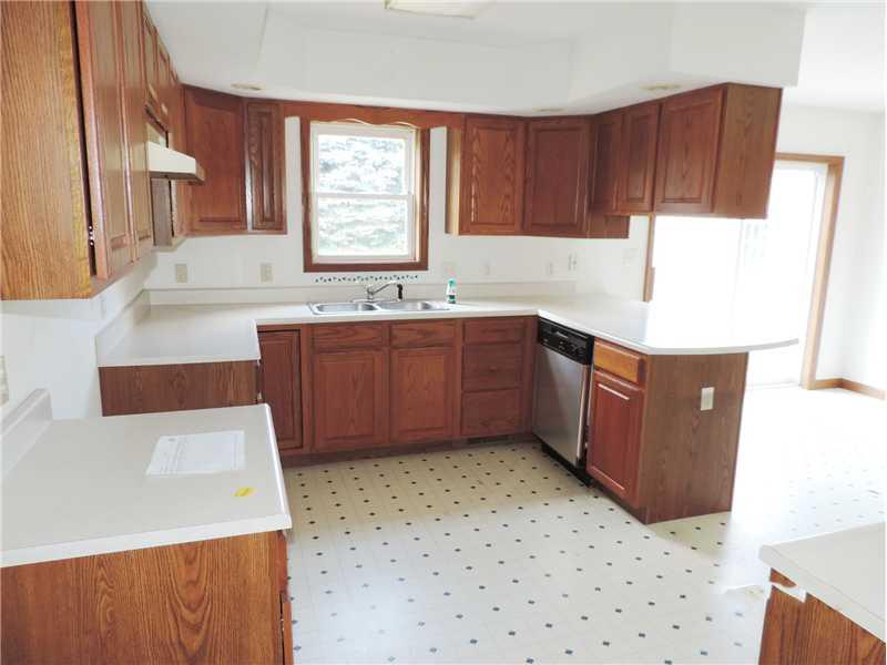 597 Newport Road New Beaver, PA 16157 - Photo 7 of 18 Kitchen.