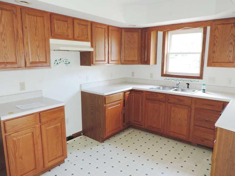 597 Newport Road New Beaver, PA 16157 - Photo 8 of 18 Kitchen.