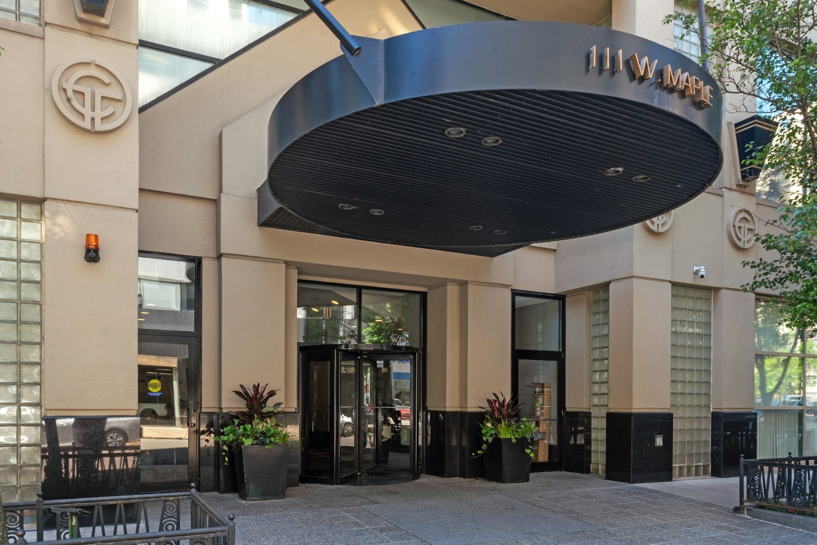 111 West Maple Street, Unit 2910 Chicago, IL 60610 - Photo 2 of 16