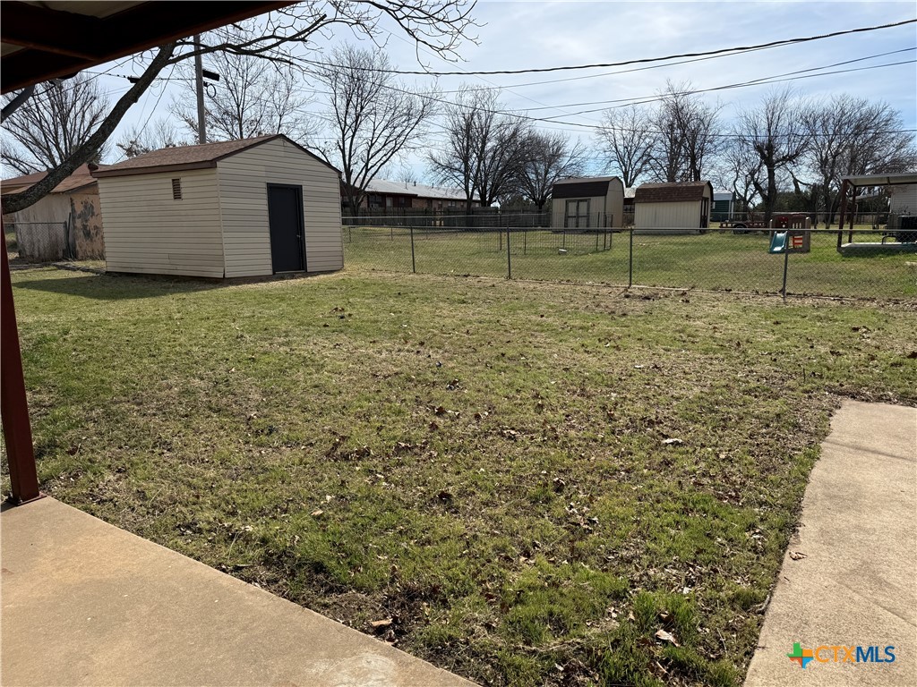 801 Meadowlark Street Hamilton, TX 76531 - Photo 30 of 42