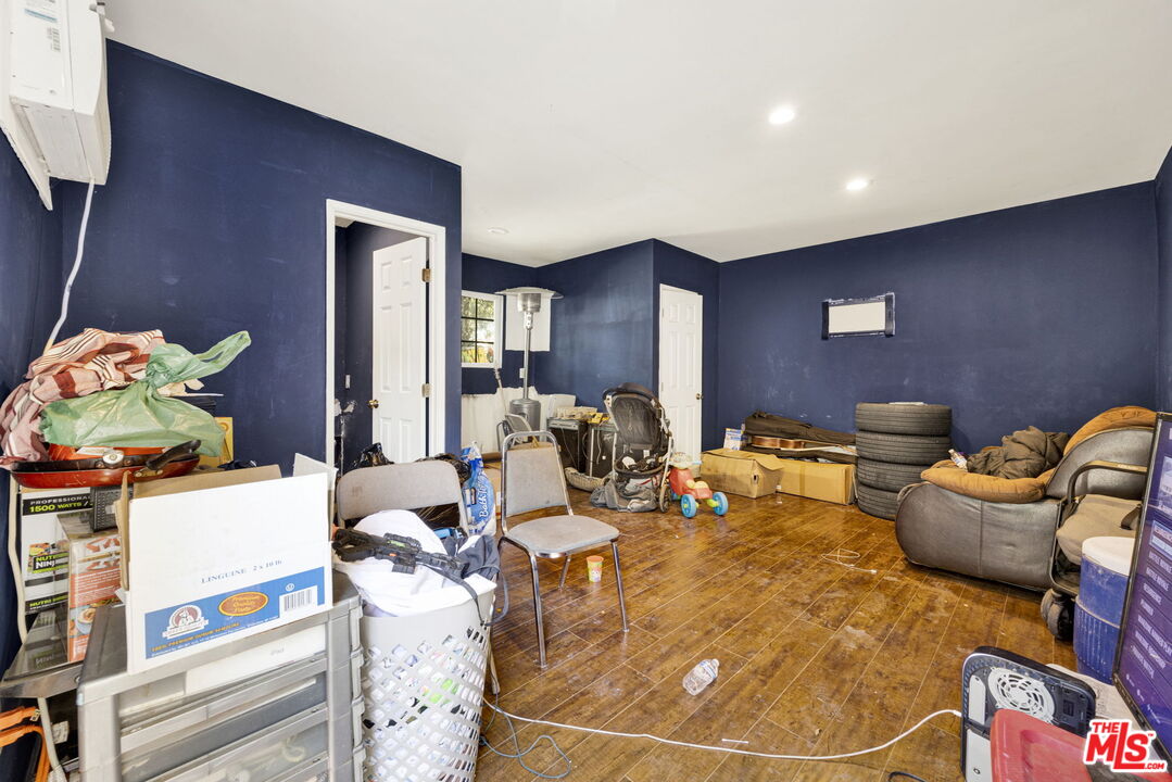 14539 Hart Street Van Nuys, CA 91405 - Photo 22 of 39 a very nice looking dining room with furniture