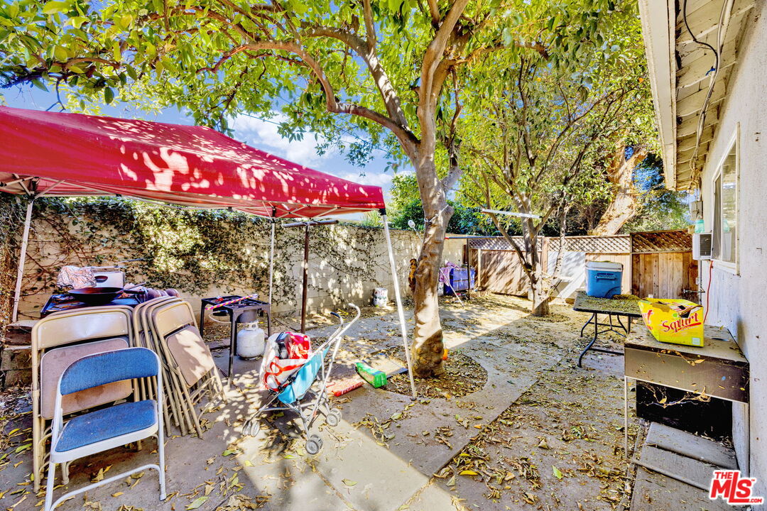 14539 Hart Street Van Nuys, CA 91405 - Photo 26 of 39 a view of city