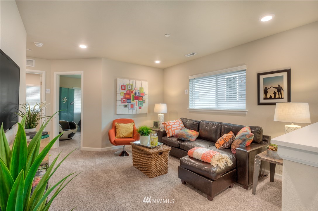 23731 43rd Drive Southeast, Unit 237 Bothell, WA 98021 - Photo 13 of 25