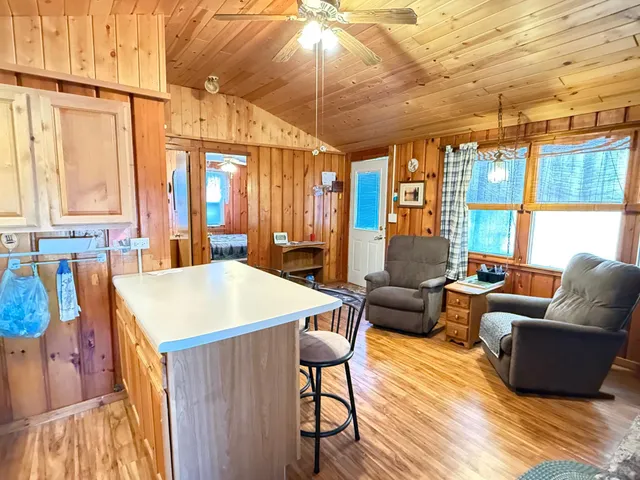 $199,990 | 1085 County Rd F, Unit 11, Edgewater, WI 54817