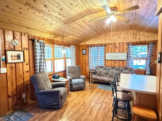 $199,990 | 1085 County Rd F, Unit 11, Edgewater, WI 54817