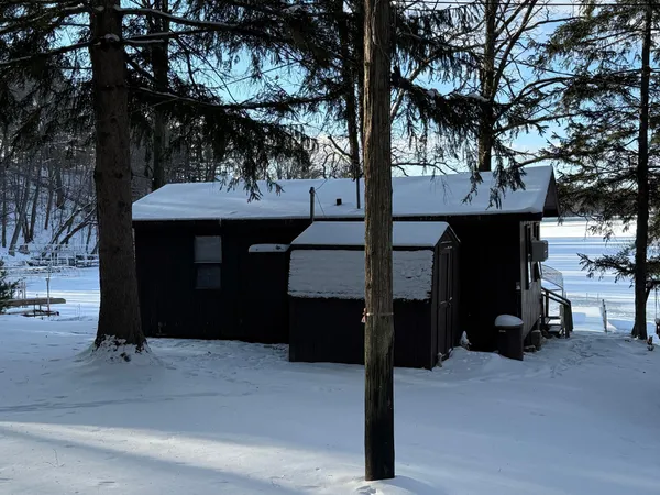 $199,990 | 1085 County Rd F, Unit 11, Edgewater, WI 54817