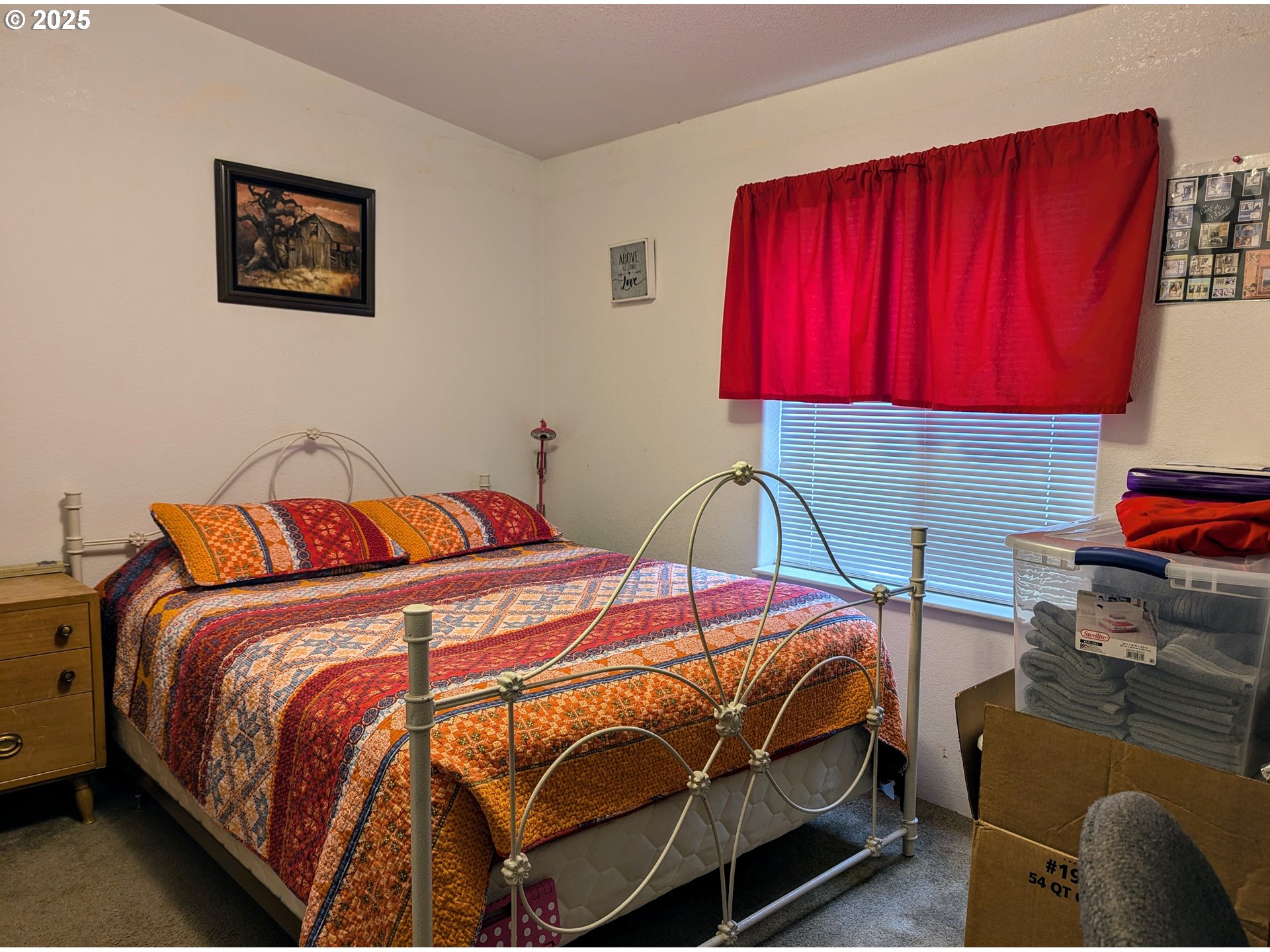 49244 Mountain View Road Oakridge, OR 97463 - Photo 5 of 30 a bedroom with bed and a window