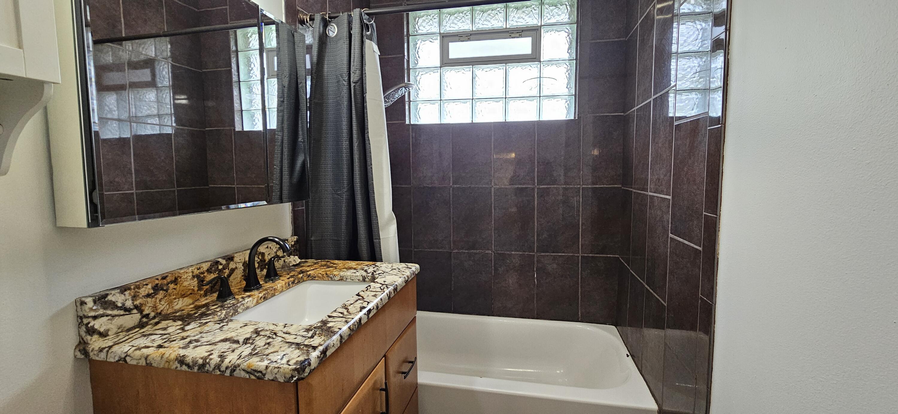 7419 Maple Avenue Gary, IN 46403 - Photo 27 of 93 3000x1386