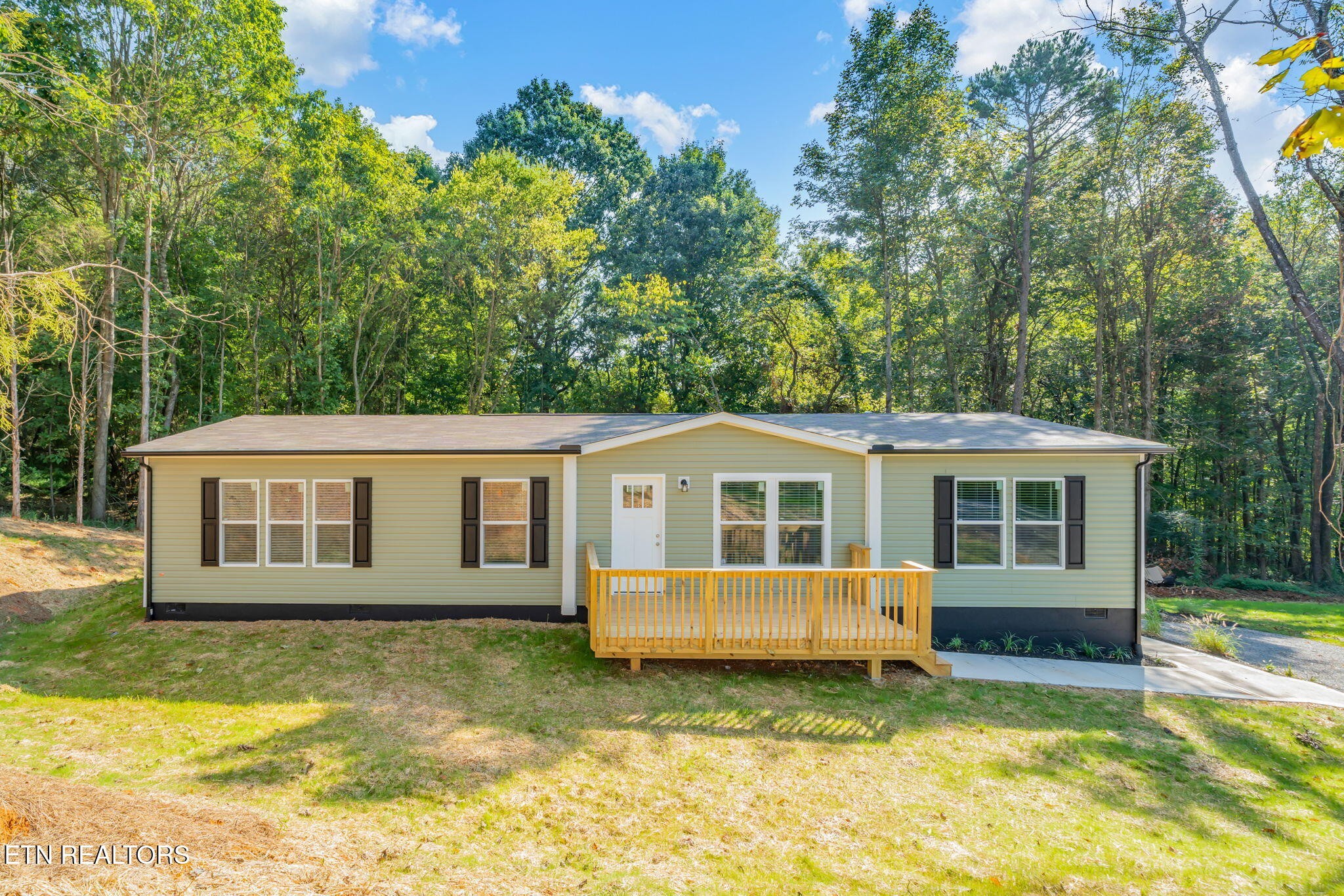 400 Matlock Trail Loudon, TN 37774 - Photo 1 of 50