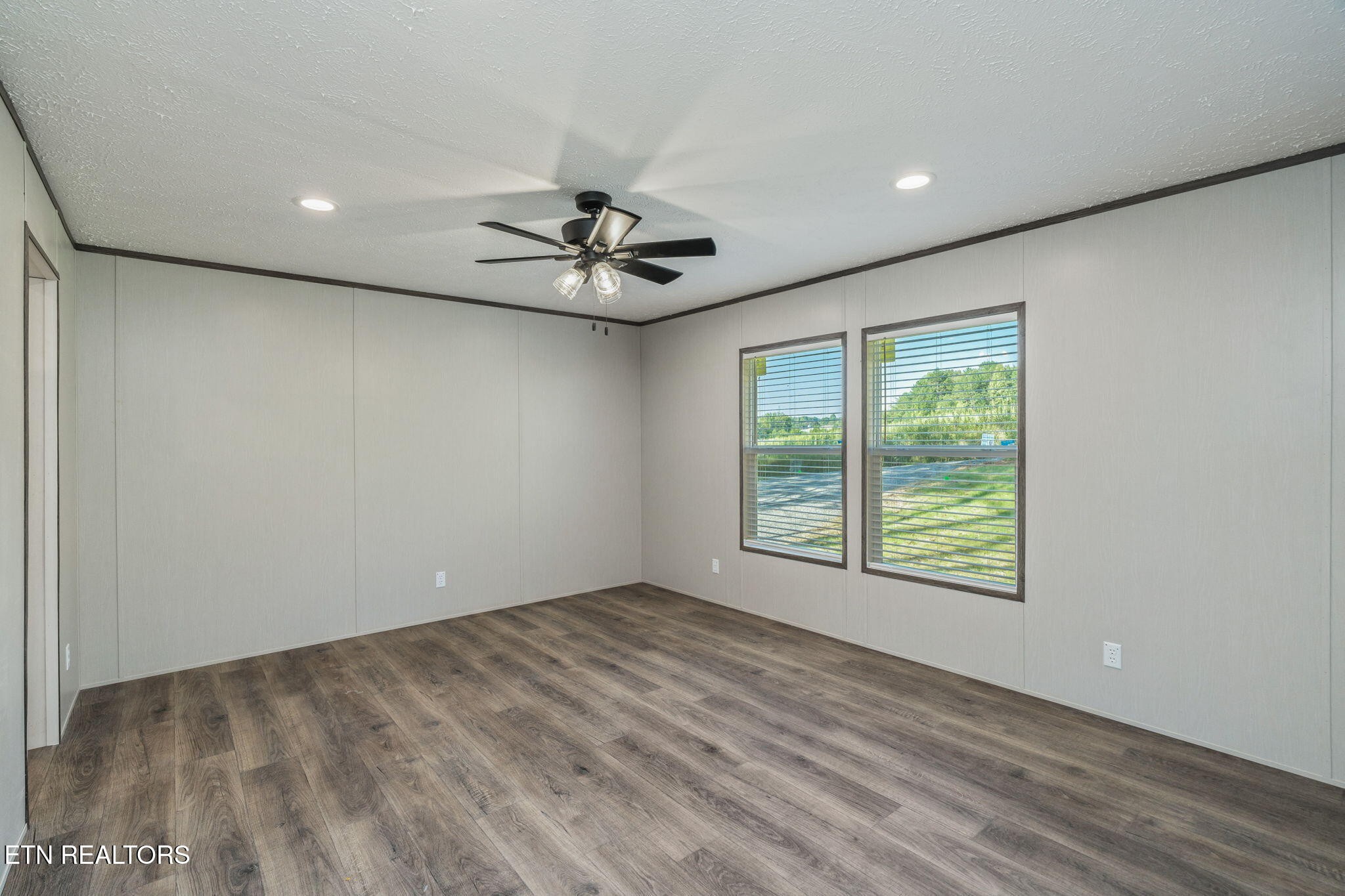 400 Matlock Trail Loudon, TN 37774 - Photo 20 of 50 a view of an empty room with a window