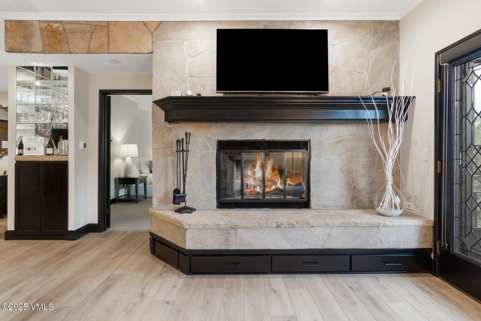 120 Offerson Road, Unit 7320 Beaver Creek, CO 81620 - Photo 7 of 50 Wood-burning fireplace