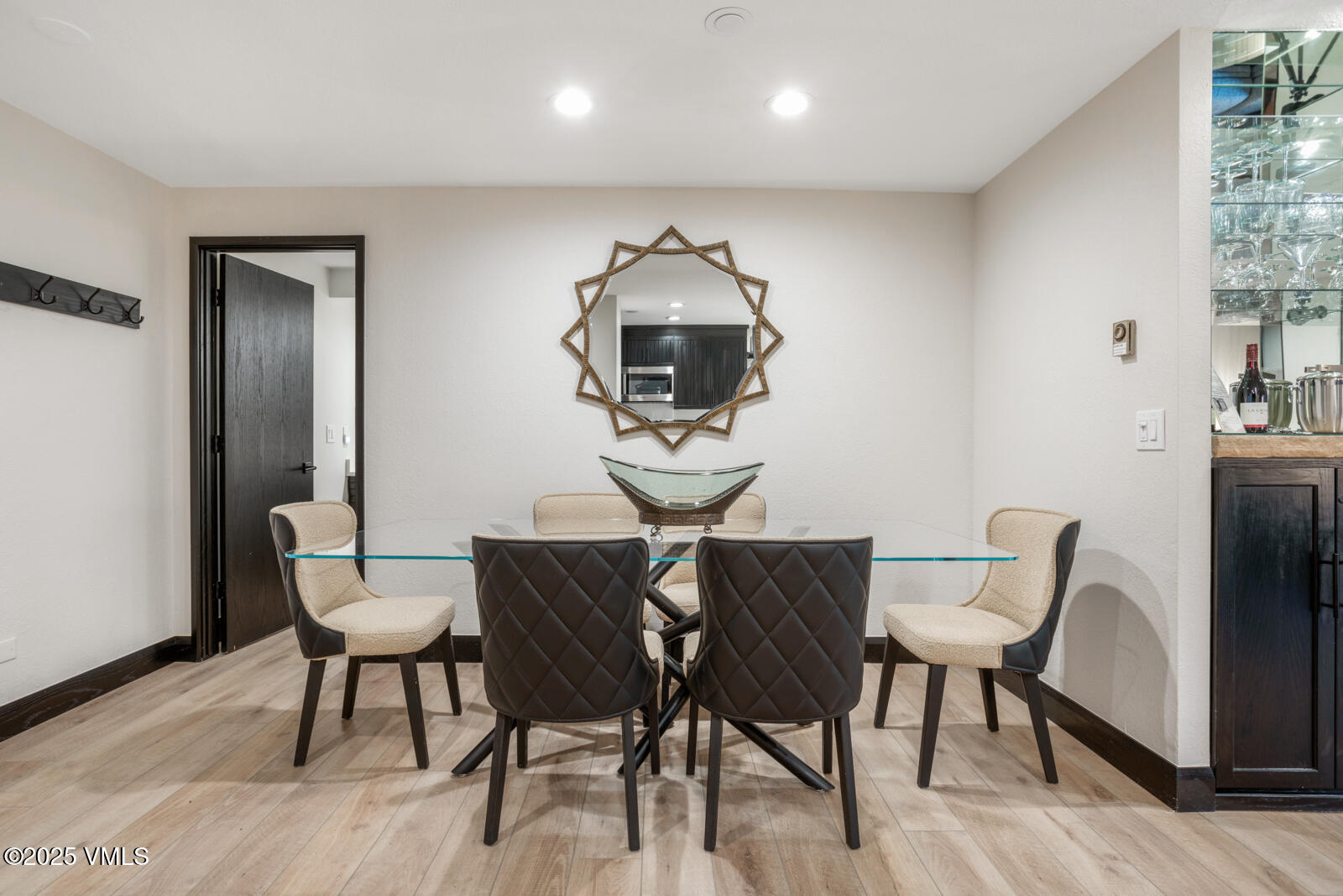 120 Offerson Road, Unit 7320 Beaver Creek, CO 81620 - Photo 8 of 50 Dining room